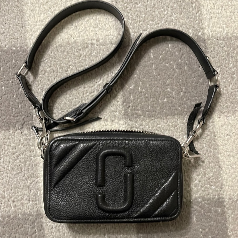 Marc Jacobs The Moto Shot 21 Medium Crossbody Bag – Black